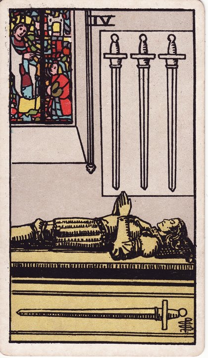 Мечи: 4
